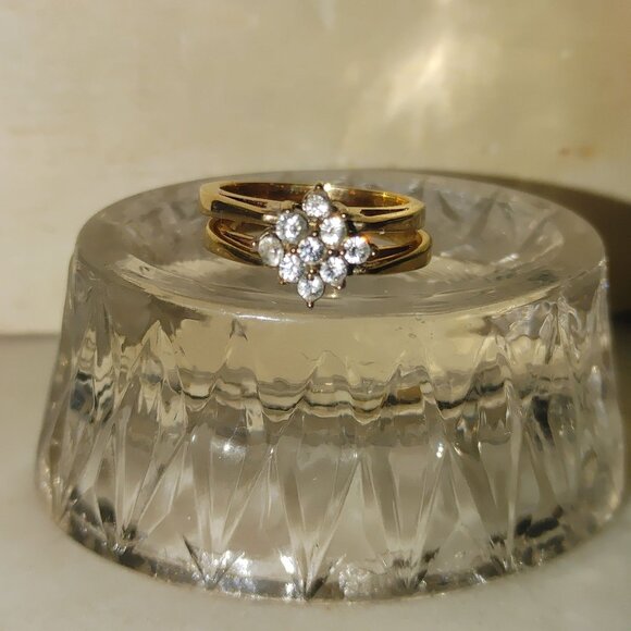 Avon Gold Tone Ring Reversible Dual Unique Vintage Blue Gemstone Clear Crystals - Picture 8 of 9